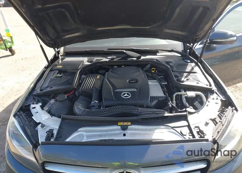 2015 Mercedes-Benz C 300 Sport из США, поврежденный, VIN 55SWF4JB1FU053105